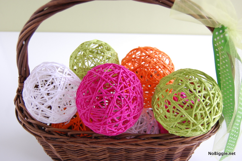 DIY Glue Yarn Ball Craft Tutorial