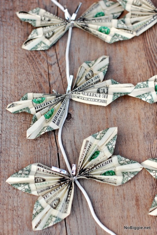 How to Make a Butterfly Money Lei