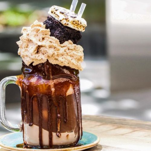 20+ Extreme Milkshakes | NoBiggie