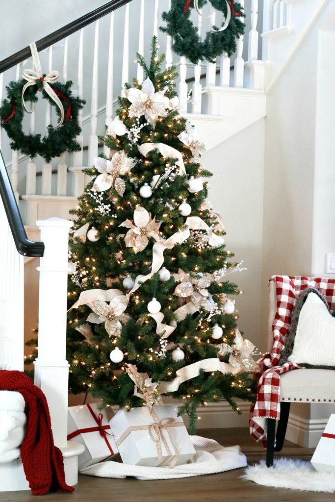 25+ Beautiful Christmas Trees | NoBiggie