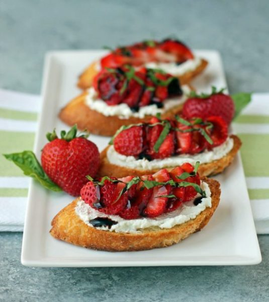 25 Easy No Cook Appetizers NoBiggie   Strawberry Balsamic Bruschetta 25 Easy No Cook Appetizers E1505266701589 535x600 