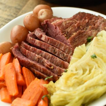 Instant Pot Corned Beef and Cabbage