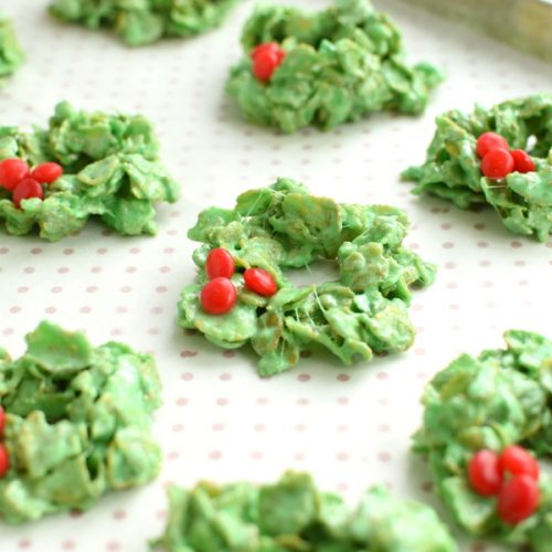 Christmas Cornflake Wreath Cookies | NoBiggie