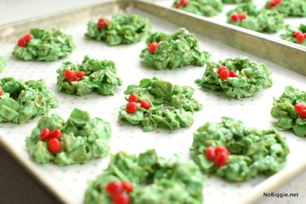 25+ Fun Christmas Breakfast Ideas for Kids | NoBiggie